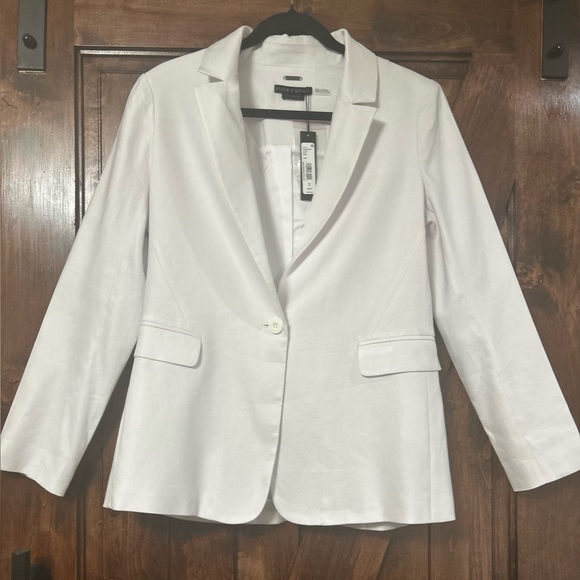 Alice + Olivia Macey Linen-Blend Blazer. Size 12. Matching pants also available. - Picture 5 of 9